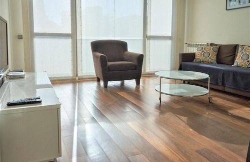 Sant Gervasi Apartment | Child-Friendly Apartment Via Augusta 153 - Rated 9.4/10