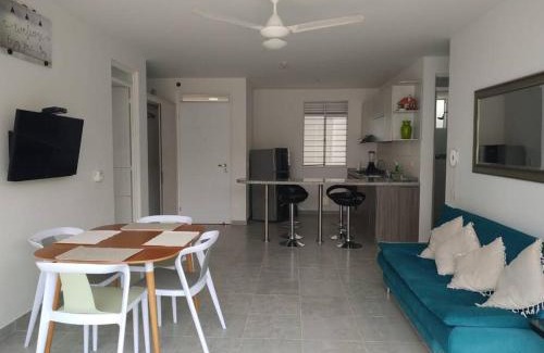 Girardot Apartment | Mountain View Apartment: Pet-Friendly with Pool & Oceanfront