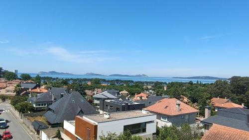 Vigo Apartment | Pet-Friendly Apartment Vistazul Samil with Hot Tub