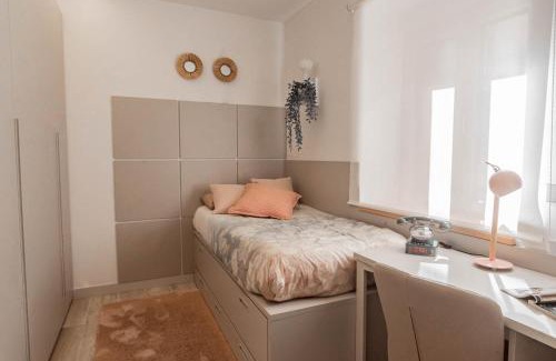 Renteria Apartment | Relaxing Stay at Apartamento Viteri with Hot Tub Amenities