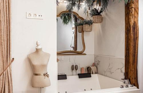 Renteria Apartment | Relaxing Stay at Apartamento Viteri with Hot Tub Amenities