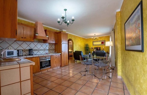 Adeje Apartment | Guest Rated 10/10: Apartamento Vulcano - Two Bedroom Escape