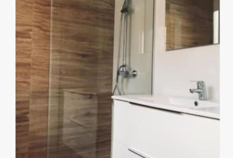 Patraix Apartment | Stylish Central Apartment on Calle Tres Forques, Valencia