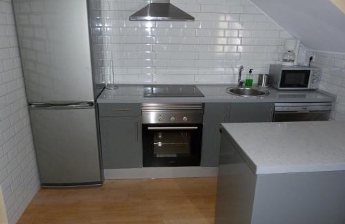 Trabanca House | Pet-Friendly Getaway: Apartamento Zapatero with Hot Tub
