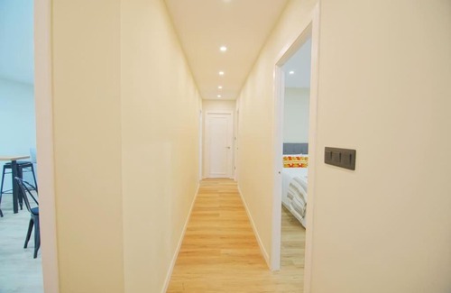 Basurto-Zorroza Apartment | Pet-Friendly Comfort at Apartamentos 2K in Olabeaga