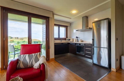 La Portilla Apartment | Enjoy Oceanfront Comfort at Apartamentos Albatros