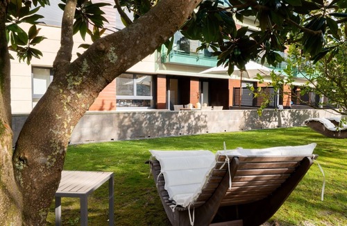 La Portilla Apartment | Enjoy Oceanfront Comfort at Apartamentos Albatros