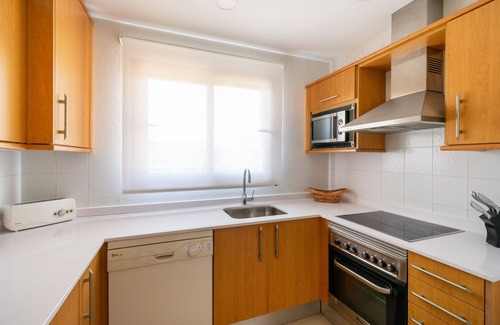 El Albir Apartment | Discover Albir Confort Avenida: Ocean View with Spa Amenities
