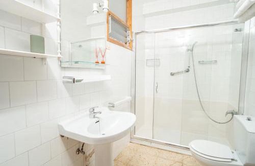 Muros Apartment | Exceptional Oceanfront Living at Apartamentos Ancoradoiro