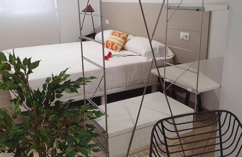 Biduido Apartment | Pet-Friendly Antares Apartments - Guest Rated 9.5/10
