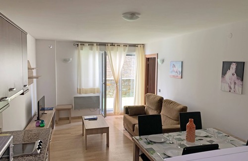 Pas de la Casa Apartment | Pet-Friendly Retreat at Apartamentos Araco 3000