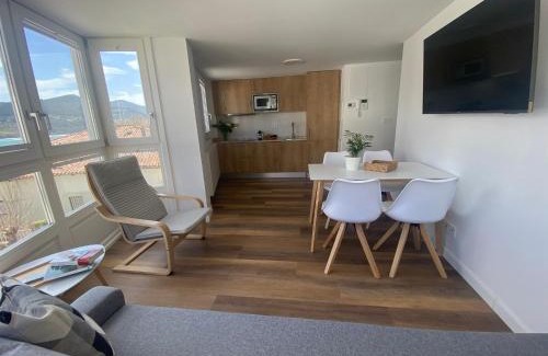 Mundaka Apartment | Oceanfront Retreat at APARTAMENTOS ARATUSTE - Rated 9.6