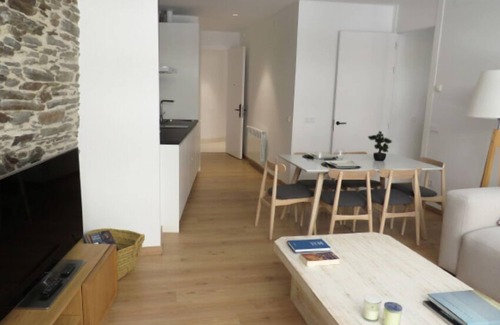 Lugo Apartment | Exceptional APARTAMENTOS ARMANYA 3 with Spa & Pet-Friendly