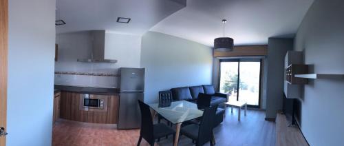 A Caniza Apartment | Family-Focused Apartamentos Augusto with Kitchen Amenities
