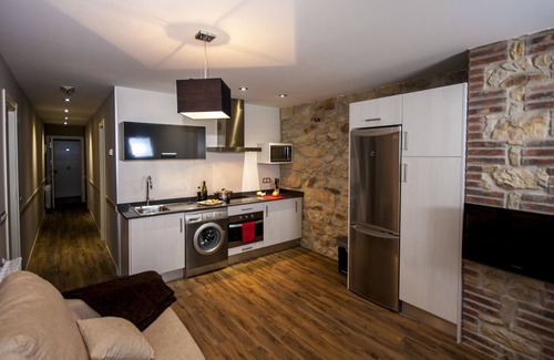 Riancho Hotel | Guest Rated: 10/10 at Apartamentos Baolafuente with Pool