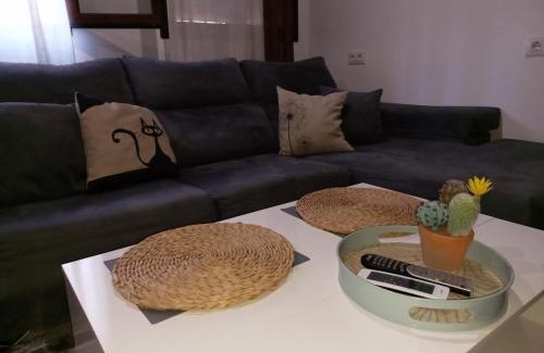 Torrejon El Rubio Apartment | Pet-Friendly Apartamentos Callampa with Exceptional Ratings