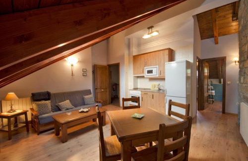 Sarvise Apartment | Pet-Friendly Getaway at Apartamentos Casa Aneta