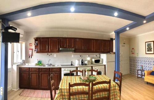 Pedrogao Apartment | Child-Friendly Apartamentos Casal Ventoso with 9.3 Review Score