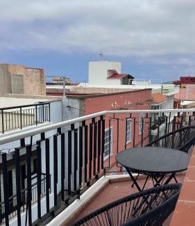 Guia de Isora Apartment | Spacious 2-Bedroom Retreat in Historic City Center