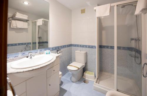 Gijon City Centre Apartment | Family-Friendly Stay at Apartamentos Cean Bermudez