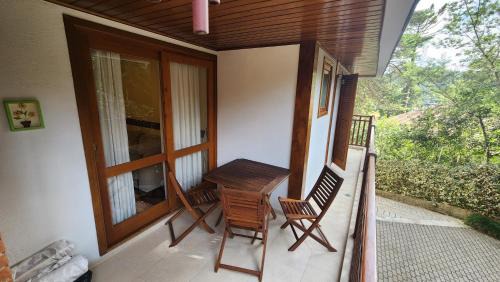 Vila Inglesa Apartment | Experience Apartamentos Centrinho Capivari - Rated 9.8/10