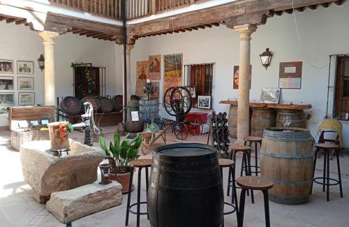 Old Town Apartment | Pet-Friendly Comfort at Apartamentos Centro del VINO Tandal