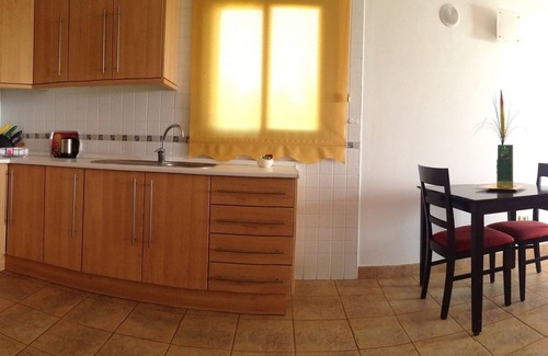 Playa de la Calera Hotel | Family-Friendly Apartamentos Chijeré Faro del Inglés