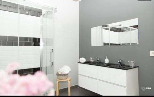 Jerte Apartment | Pet-Friendly Apartamentos Dacris: Family-Approved Getaway
