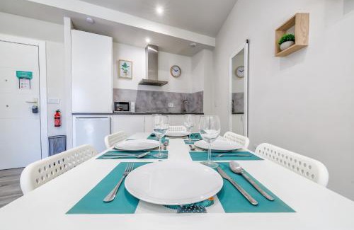 Ciudad Jardin Apartment | Child Friendly Stay at Apartamento Dama de Noche, Rated 9/10