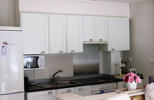 Valcarlos Hotel | Mountain Retreat: Apartamentos De Montaña Mendiola Awaits