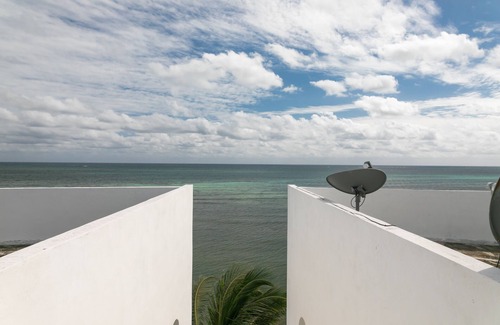 Puerto Morelos Condo | Elegant Riviera Maya Apartments with Inviting Pool Access