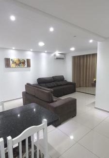 Piratuba Apartment | Explore Ed London Apartments: Steps from the Thermal Baths