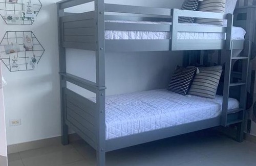 Parque Lefevre Apartment | Kid-Friendly Apartments with Pool in Ciudad de Panamá