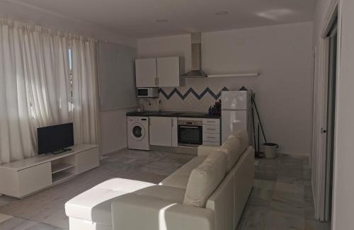 Sanlucar de Barrameda Apartment | Relax at Apartamentos Sanlúcar Beach with Ocean Views