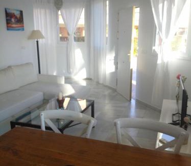 Sanlucar de Barrameda Apartment | Relax at Apartamentos Sanlúcar Beach with Ocean Views