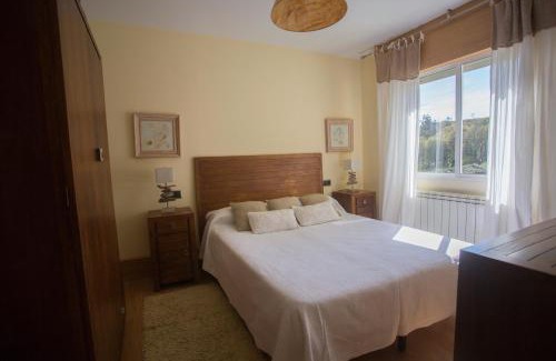 Santiago de Compostela Apartment | Child-Friendly Apartamentos Sarela with 9.1/10 Rating