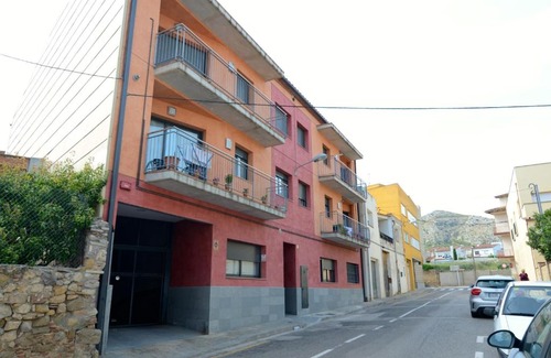 Torroella de Montgri Apartment | Welcoming Apartamentos Fatima: Family-Friendly Getaway