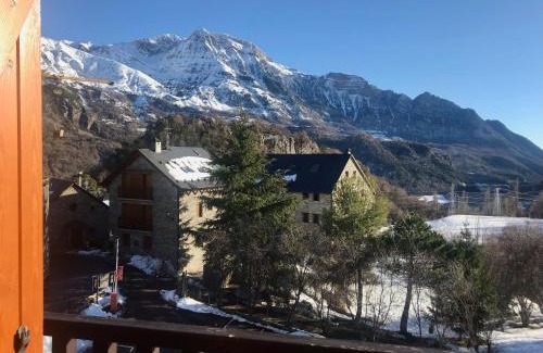 Tramacastilla de Tena Apartment | Guest Rated 9.4: Apartamentos Blasco with Family-Friendly Perks