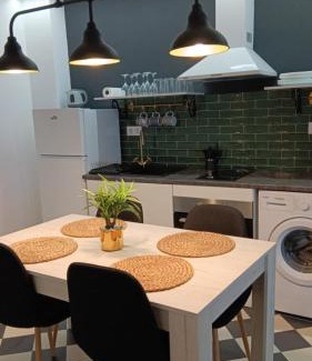 Old Town Baeza Apartment | Pet Friendly Apartments at Fernando III El Santo - Rated 9.5