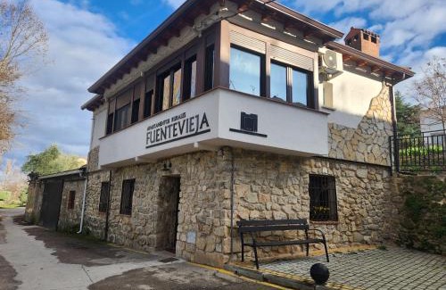Arbancon Apartment | Relaxing Apartamentos Fuentevieja with Inviting Hot Tub
