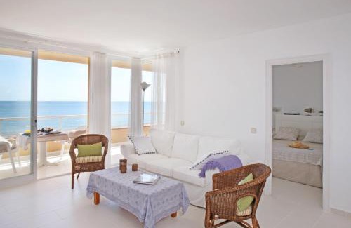 Pals Apartment | Oceanfront Getaway at Apartamentos Golf Mar by La Costa Resort