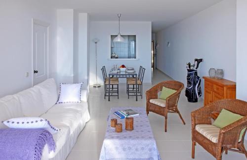 Pals Apartment | Oceanfront Getaway at Apartamentos Golf Mar by La Costa Resort