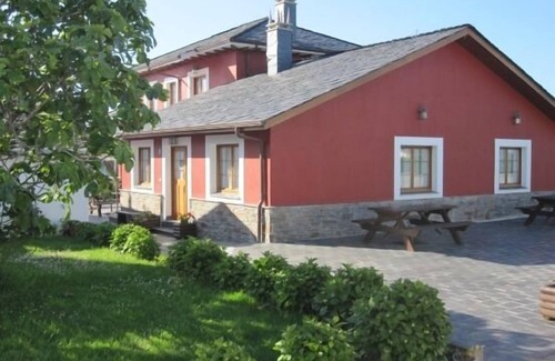 Valdes Cottage | Perfect Oceanfront Stay at Apartamentos Jesús for 4 Guests