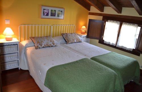 Ezcaray Apartment | Family-Friendly Stay at Apartamentos La Buhardilla - 9.2/10