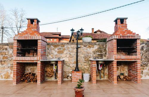 Corao House | Family-Friendly Stay at Apartamentos La Cortina - 4 Star Rated