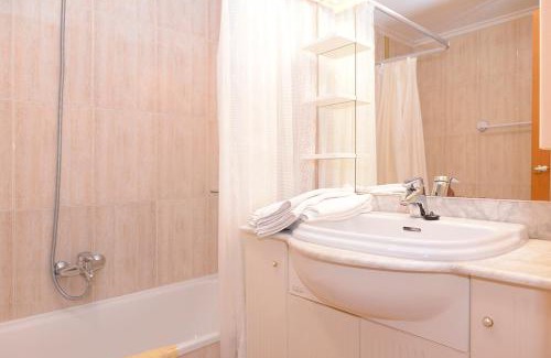 Laredo Apartment | Family-Friendly Retreat at Apartamentos La Terraza