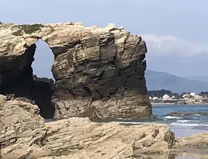 Figueras (Castropol) Apartment | Oceanfront Comfort at Apartamentos Las Fuentes - Rated 9/10