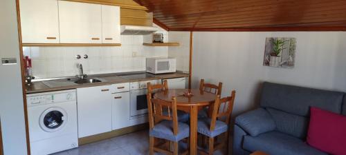 Gavin Apartment | Discover Family-Friendly Apartamentos Lausan for Memorable Stays