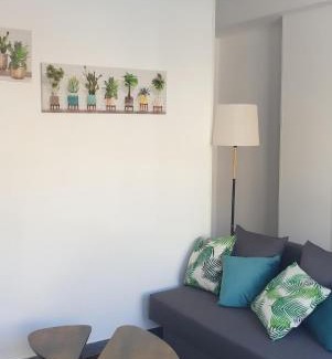Benicarlo Apartment | Family-Friendly Getaway at Apartamentos Leman - Rated 9.3