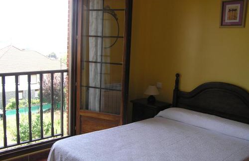 Isla Apartment | Child-Friendly Apartamentos Los Ánades with 9.2/10 Rating